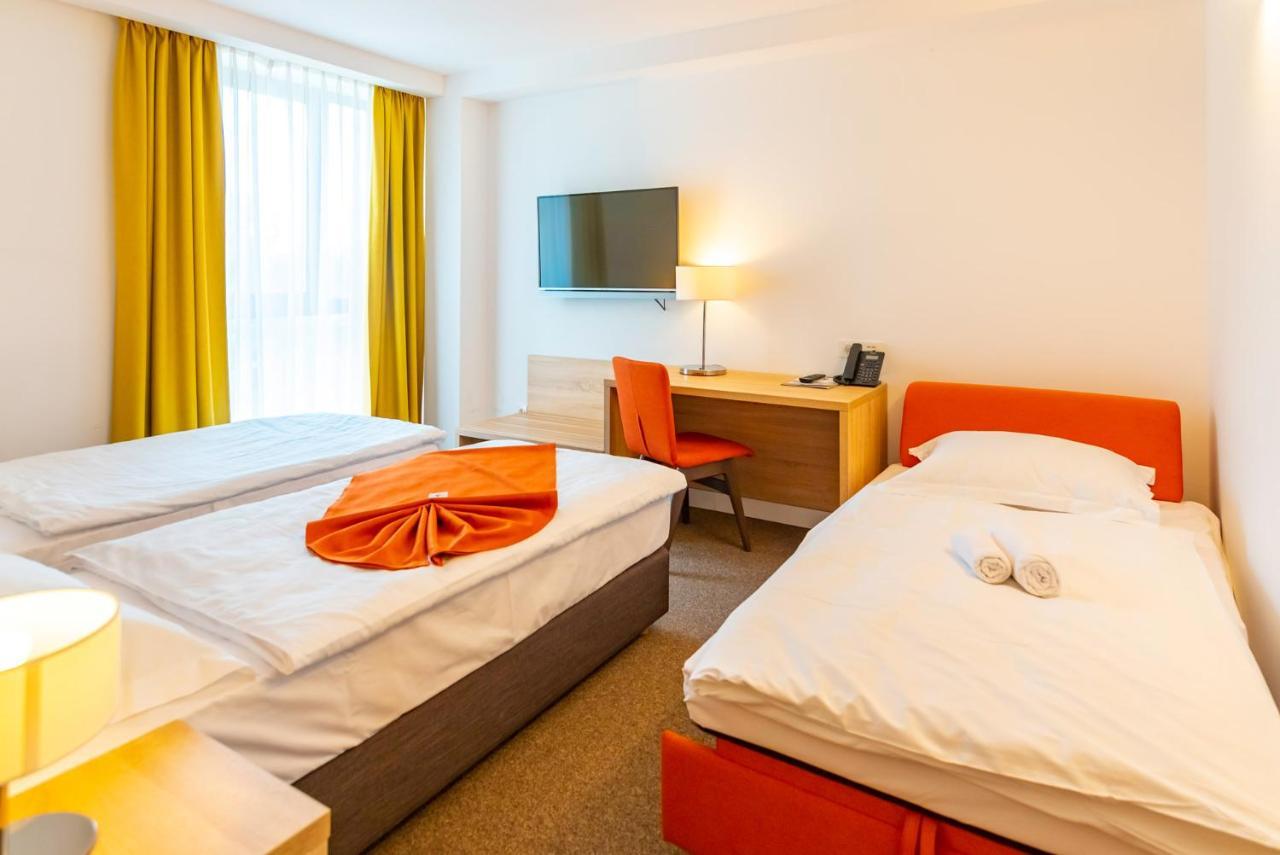 Hotel Park Superior 3* Čakovec Esterno foto