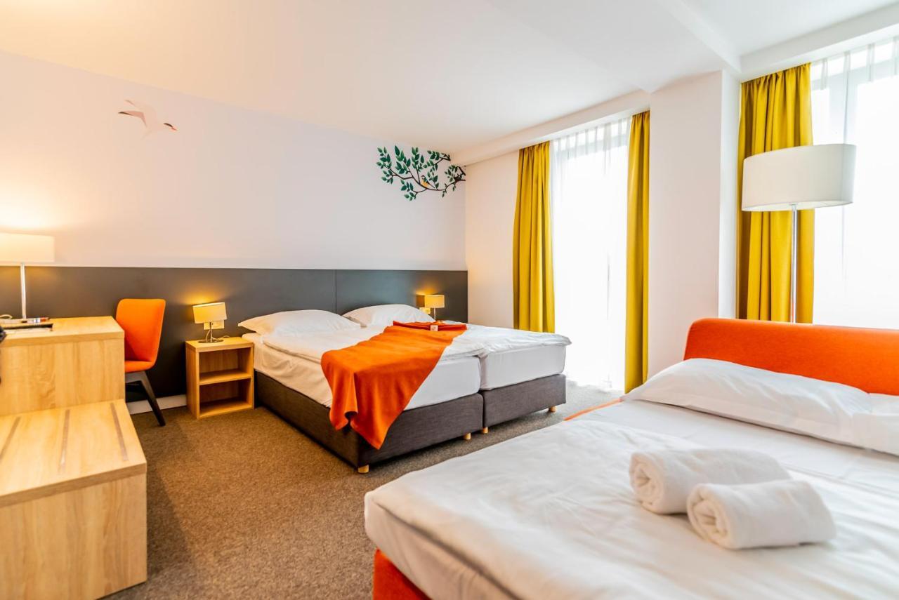Hotel Park Superior 3* Čakovec Esterno foto